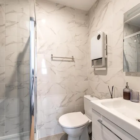 Selene By Kleidos - T2 Romantique Dans Le Centre Historique De Rouen, Proche Gare Appartement Rouen