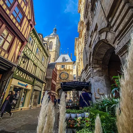 Selene By Kleidos - T2 Romantique Dans Le Centre Historique De Rouen, Proche Gare
